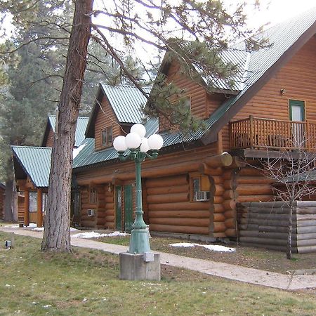 Rainbow Lake Castle Resort プリンストン エクステリア 写真