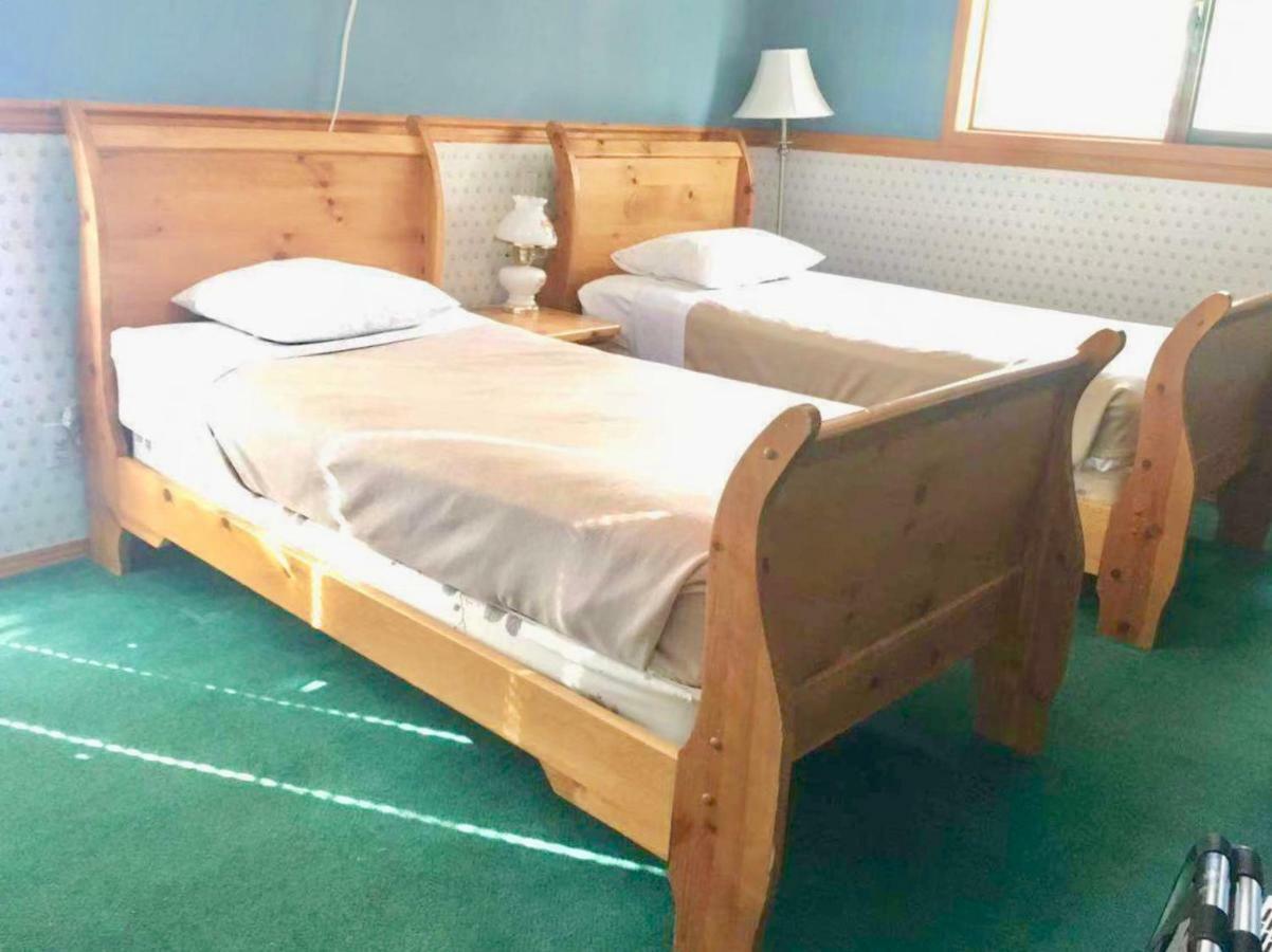 Rainbow Lake Castle Resort プリンストン エクステリア 写真